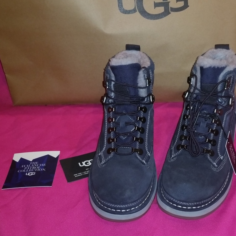 Waterproof boots - Picture 3 of 8